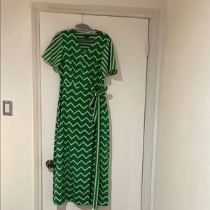 Who What Wear Green Chevron Maxi Dress